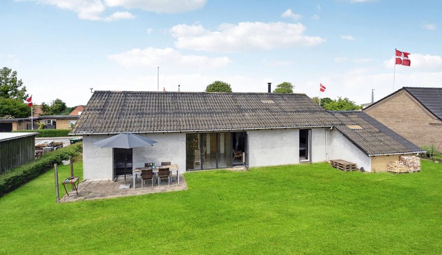 Stunning home in Haderslev with WiFi