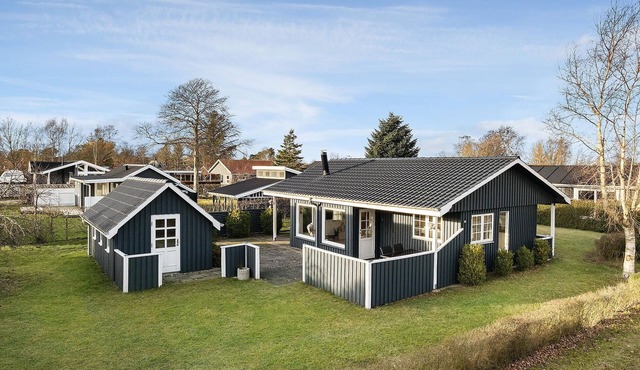 Stunning home in Hadsund with WiFi