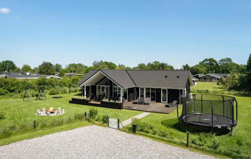 Stunning Home In Hadsund With Sauna