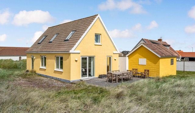 Stunning home in Harboøre with WiFi