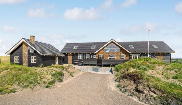 Stunning home in Harboøre with sauna