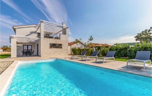 Stunning Home In Hrboki