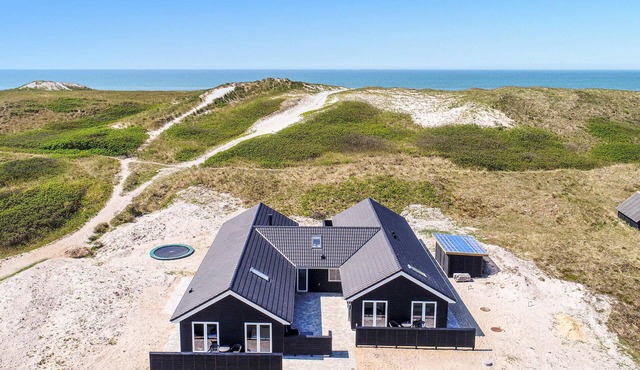 Stunning home in Hvide Sande with sauna