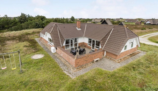 Stunning home in Hvide Sande with sauna