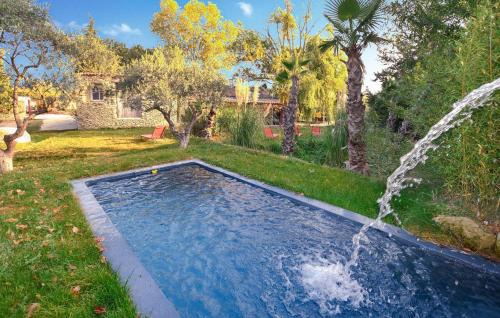 Stunning Home In Jonquières