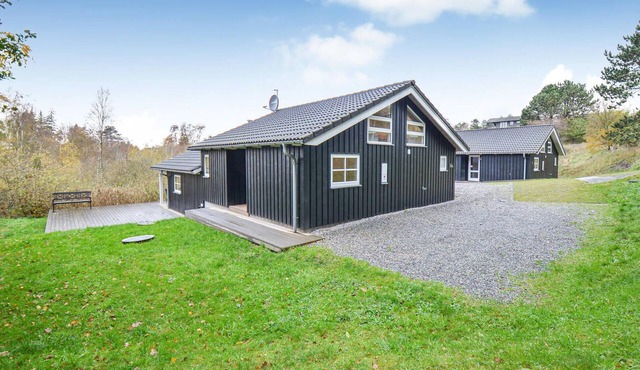 Stunning home in Knebel with kitchen