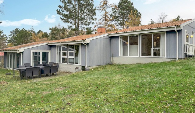 Stunning home in Knebel