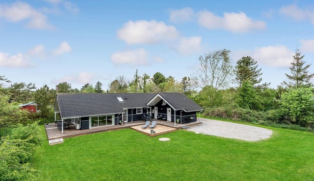 Stunning home in Løgstør with sauna