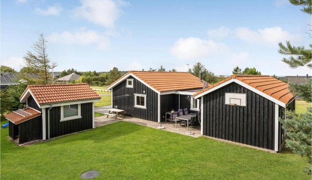 Stunning Home In Løgstør With Wifi