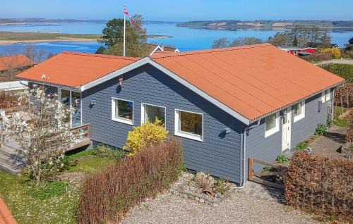 Stunning Home In Løgstrup With Wifi