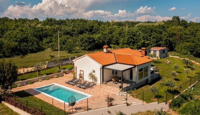 Stunning home in Labin - Rabac
