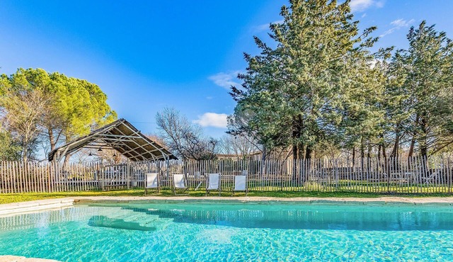 Stunning home in LE ROUET with WiFi