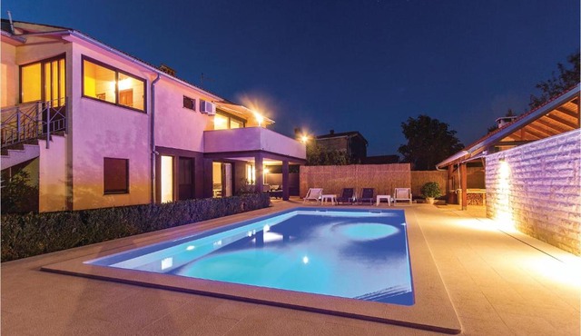 Stunning home in Marcana with 3 Bedrooms, WiFi and Outdoor swimming pool