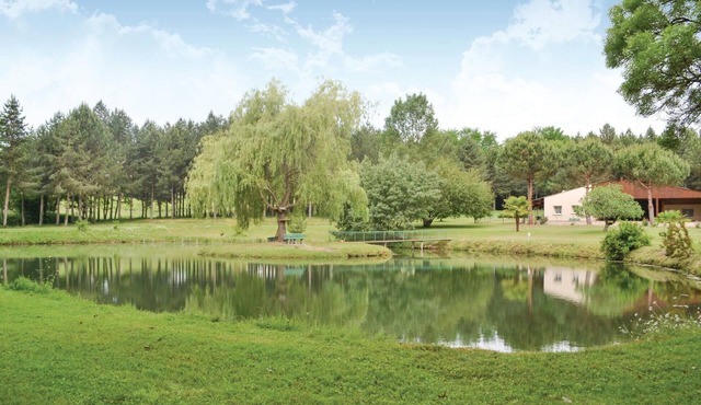 Stunning home in Massugas