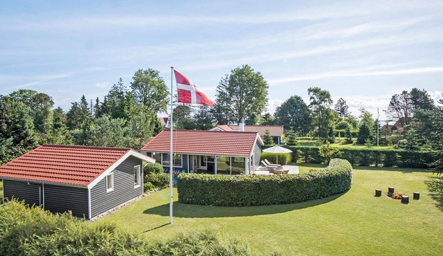 Stunning home in Middelfart with WiFi