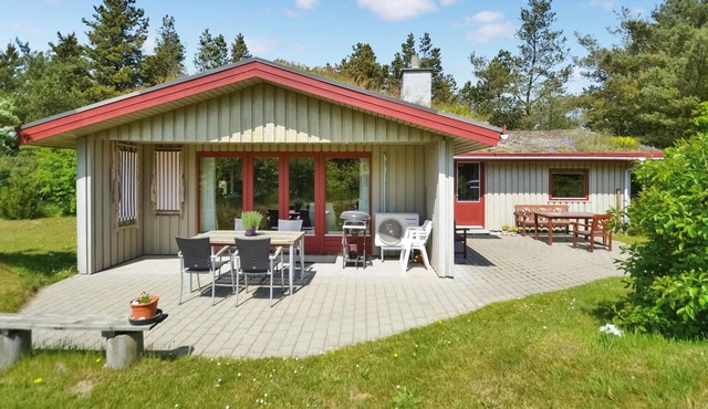 Stunning home in Nørre Nebel with sauna