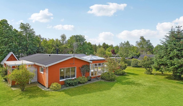 Stunning home in ørsted with WiFi