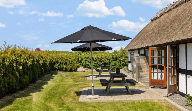 Stunning home in Otterup with kitchen