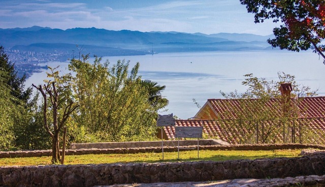 Stunning home in Pobri with house sea view