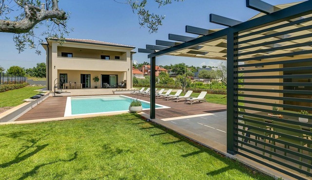 Stunning home in Porec