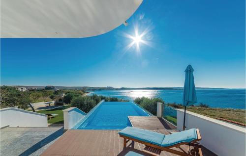 Stunning Home In Povljana
