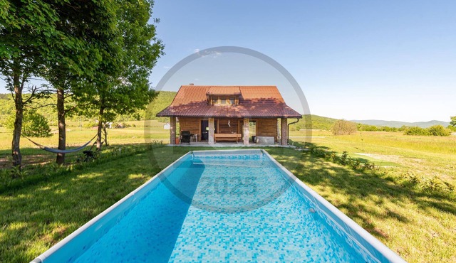 Stunning home in Prvan Selo with sauna
