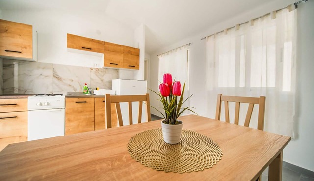 Stunning home in Pupnat with WiFi