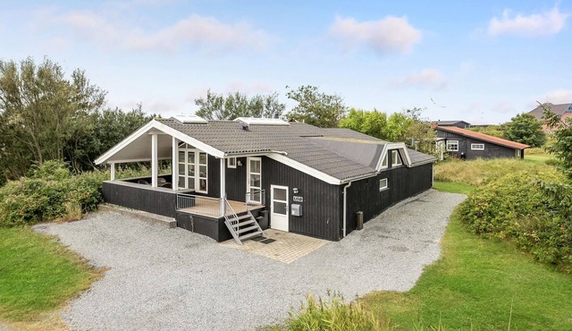 Stunning home in Rømø with sauna
