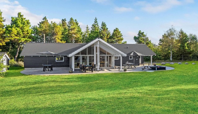 Stunning home in Rømø with sauna