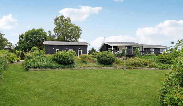 Stunning home in randers nø with WiFi