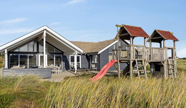 Stunning home in Ringkøbing with sauna