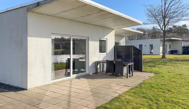 Stunning home in Ringkøbing with WiFi