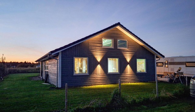 Stunning home in Rødby with indoor swimming pool