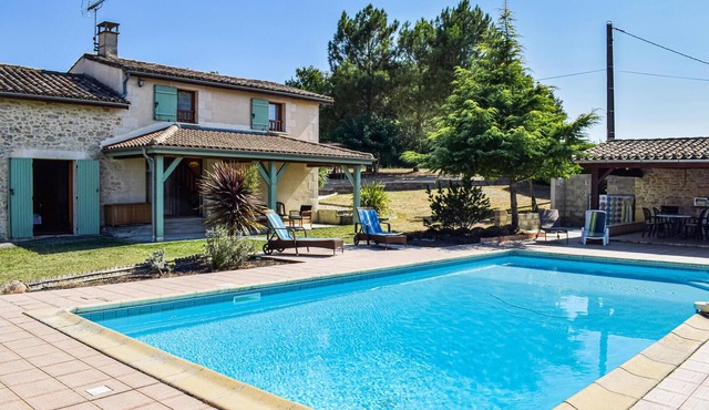 Stunning home in Sainte Gemme