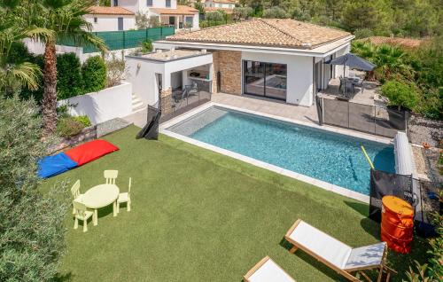 Stunning Home In Solliès-Toucas
