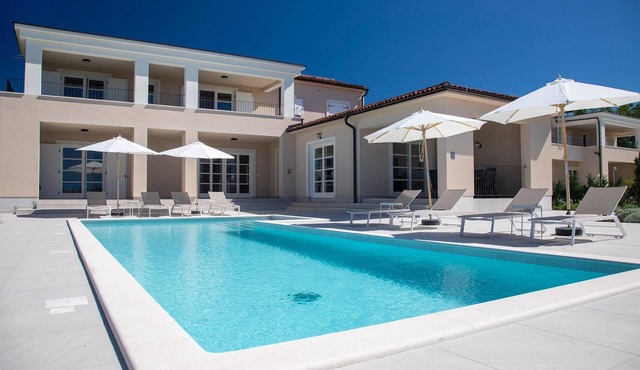 Stunning home in Svetvincenat