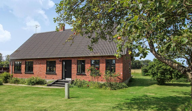 Stunning home in Samsø with WiFi