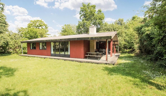 Stunning home in Samsø with kitchen