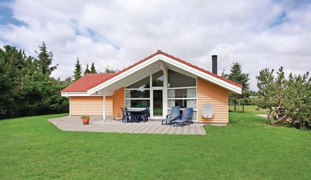 Stunning home in Skælskør with sauna