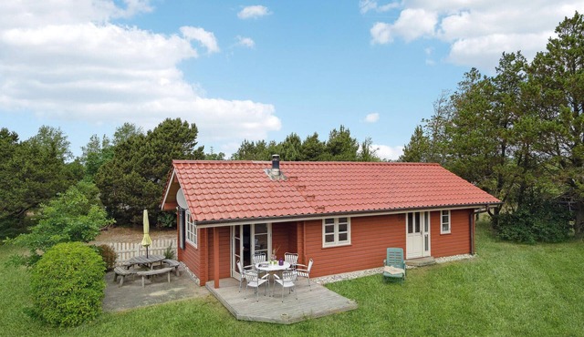 Stunning home in Skjern with WiFi