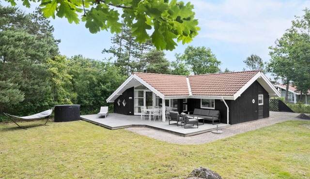 Stunning home in Slagelse with WiFi