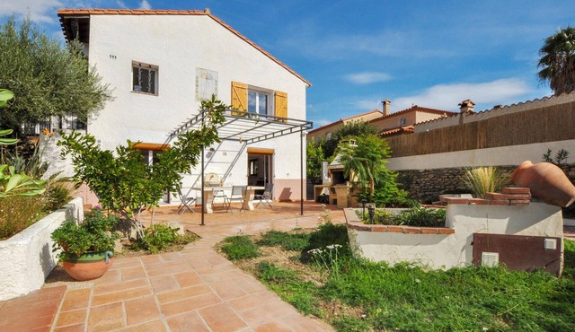 Stunning home in Sorède with Wi-Fi