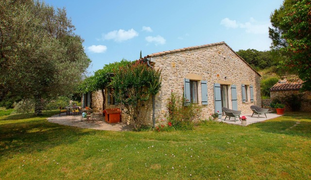 Stunning home in St Montan