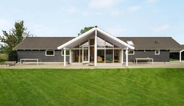 Stunning home in Stege with sauna