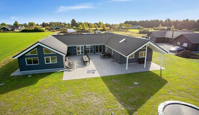 Stunning home in Stege with sauna
