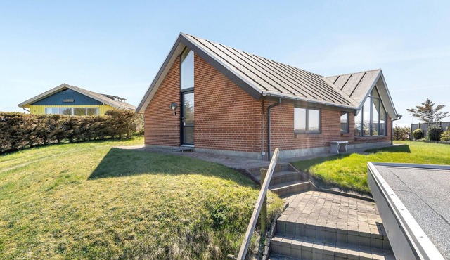 Stunning home in Struer with WiFi