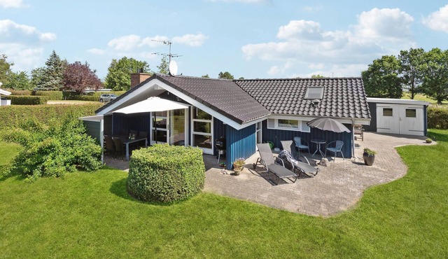 Stunning home in Sydals with WiFi