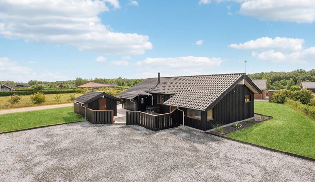 Stunning home in Sydals with sauna