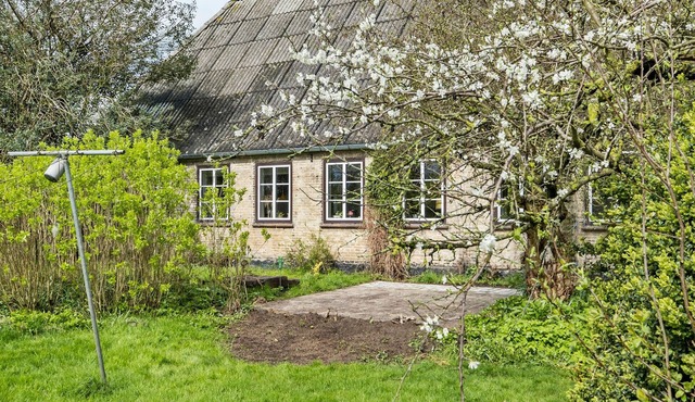 Stunning home in Sydals with WiFi