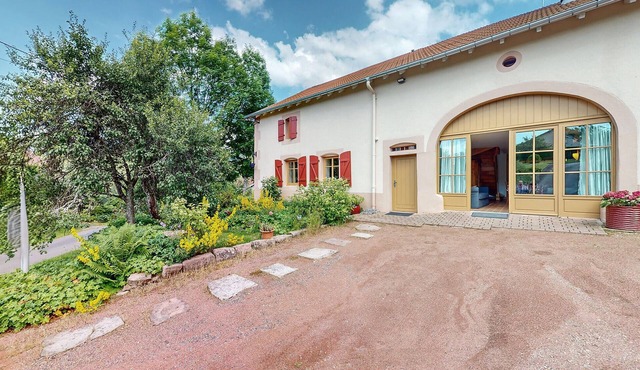 Stunning home in Taintrux